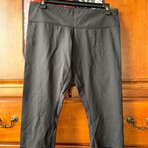 Lululemon Knee Length Leggings